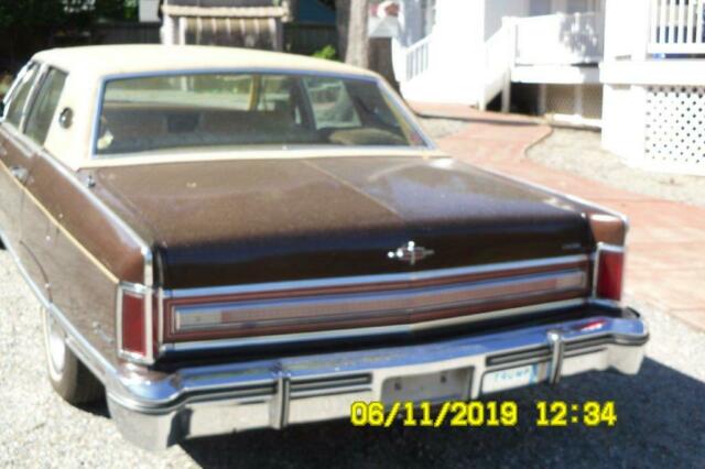1975 lincoln town car