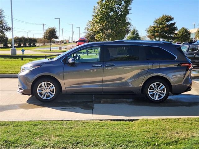 2023 toyota sienna limited