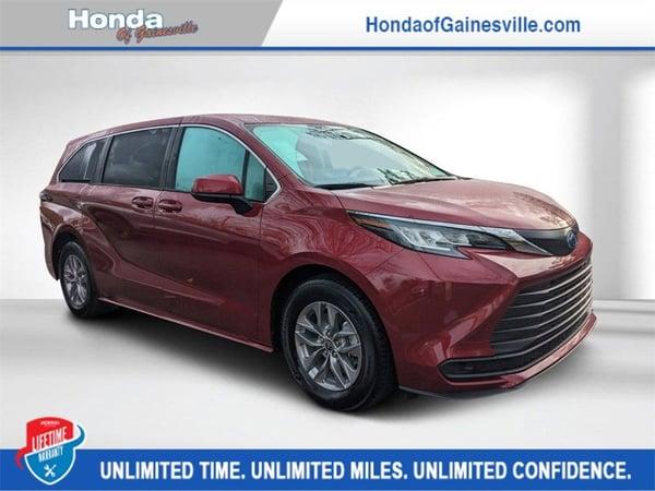 2022 toyota sienna in centennial, colorado