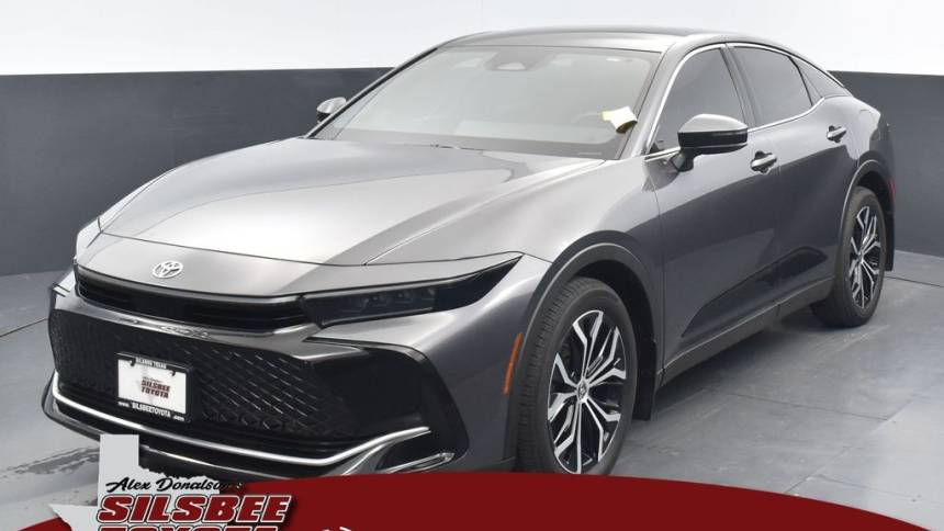 2023 toyota crown limited
