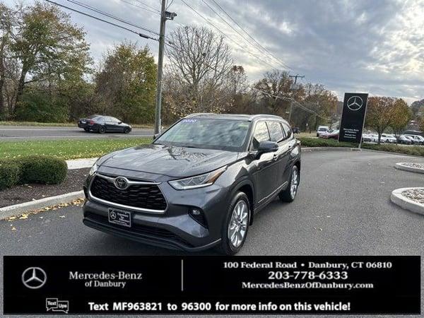 2020 toyota highlander in secaucus, new jersey