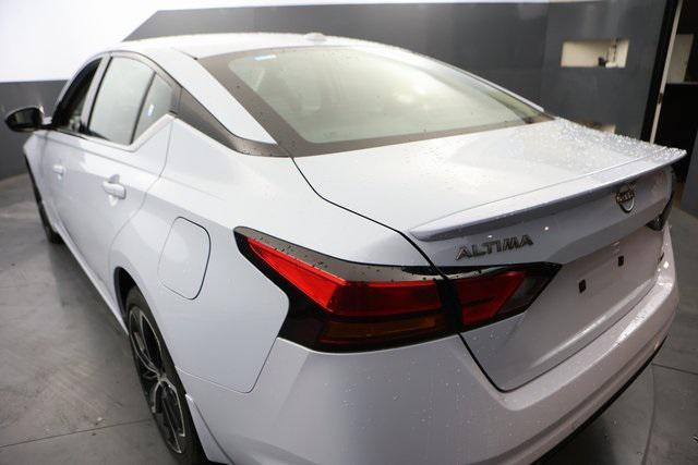 2023 nissan altima sr intelligent awd