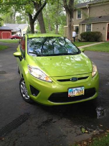 2011 ford fiesta - lime green - low miles - avg 36 mpg in cincinnati, oh
