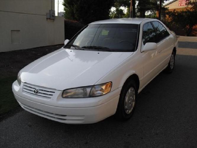 1999 toyota camry!!!!smogged!!!clean title!!!142,000 miles in sacramento, ca