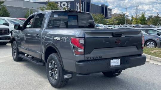 2024 Nissan Titan pro-4x
