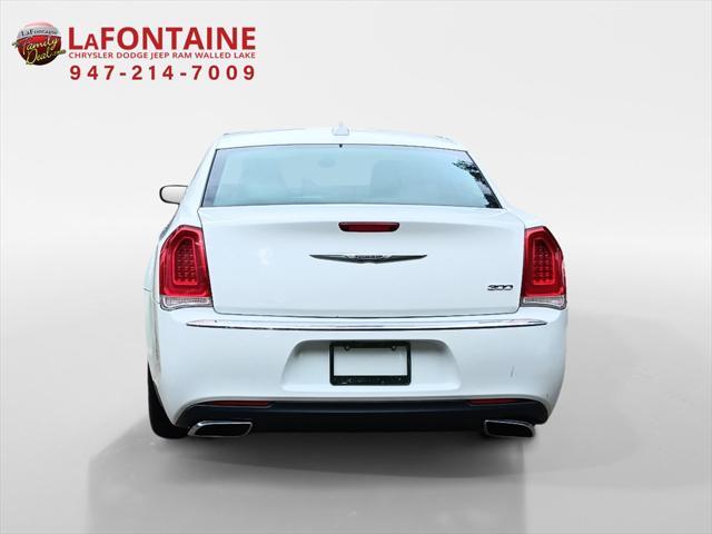 2016 chrysler 300 limited