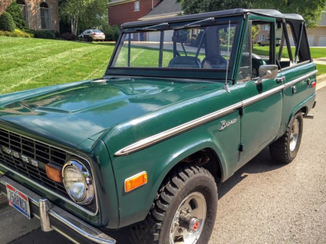 1975 bronco 302 v8 soft top, hard top, runs strong