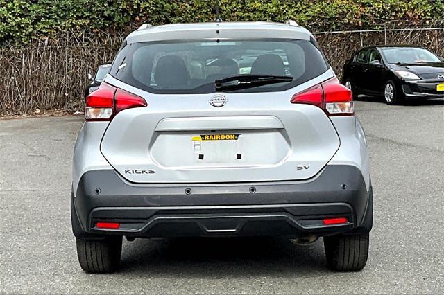 2020 nissan kicks sv