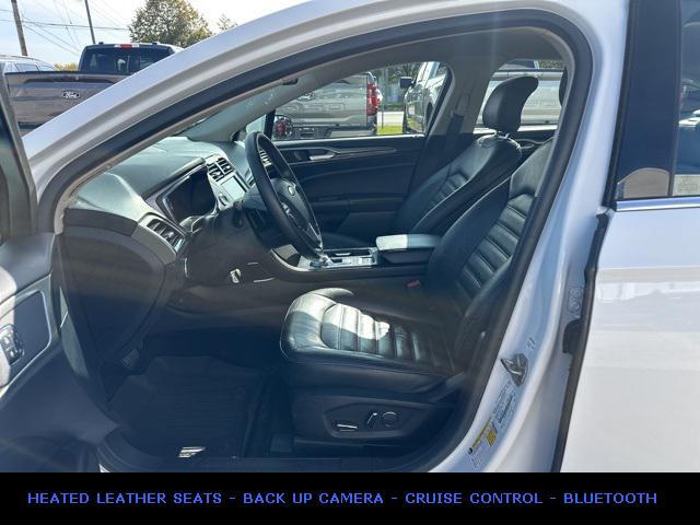 2017 ford fusion se