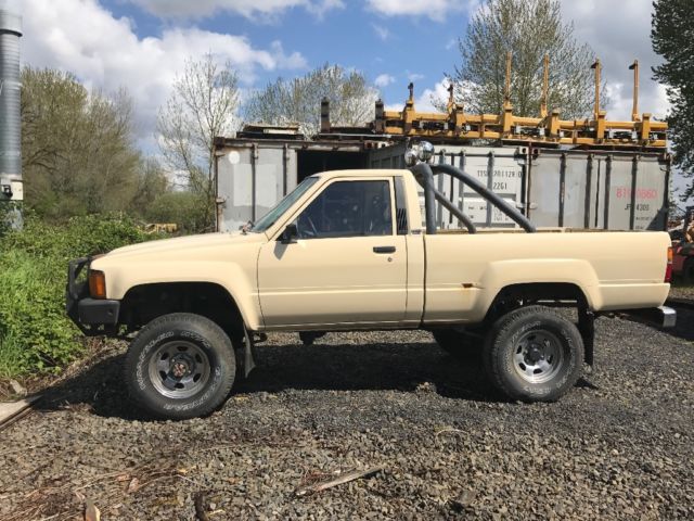 84 toyota pickup 4x4