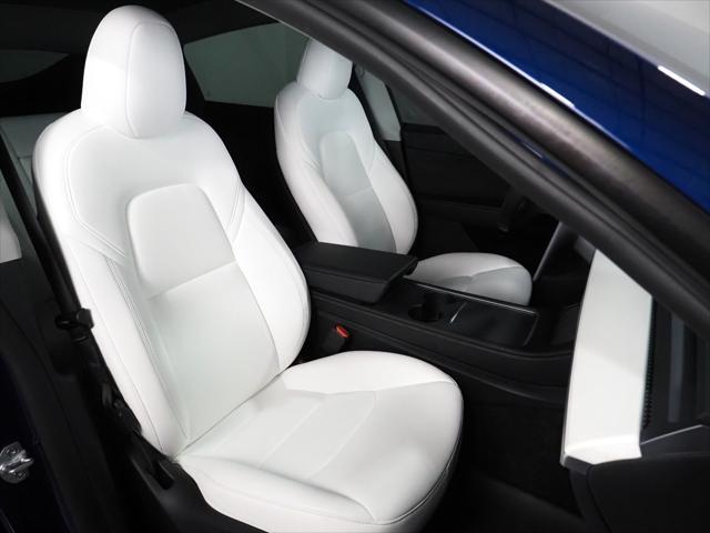 2023 tesla model y *autopilot, navigation, safety alerts, adaptive cruise, surround view cameras, panorama glass roof, heated seats/steering wheel, wireless charging, 20 inch induction wheels