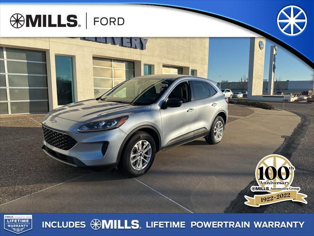 2022 ford escape se