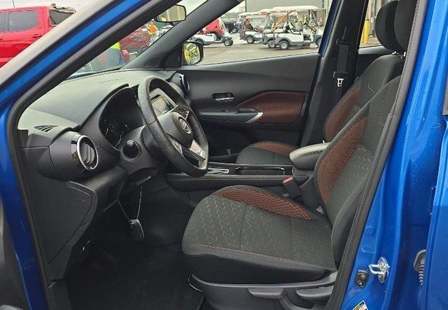 2024 nissan kicks sr