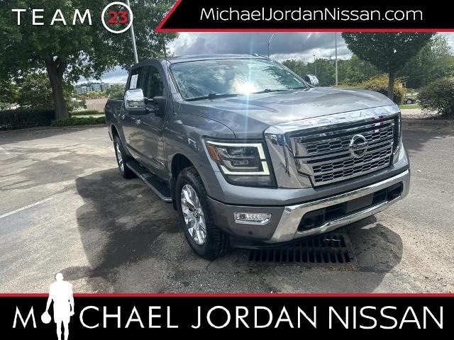 2021 nissan titan sl