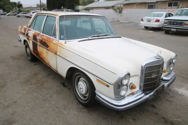 (osc) 1967 mercedes-benz 250s 6 cylinder no reserve