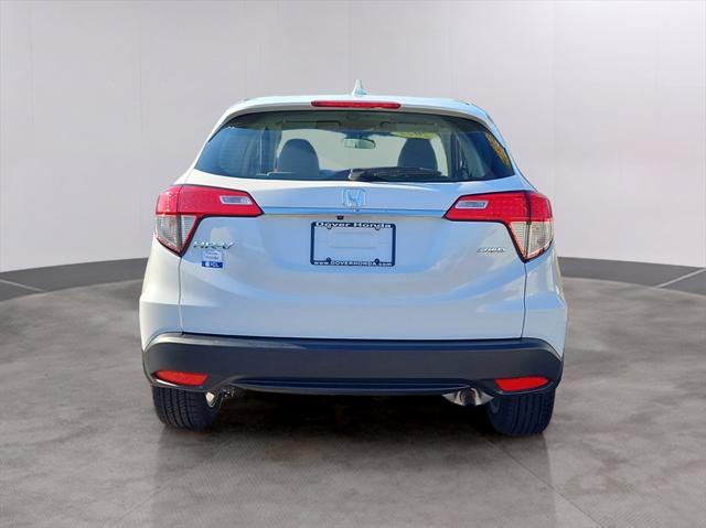 2022 honda hr-v lx