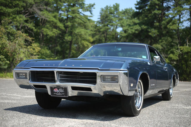 1969 buick riviera - 1 family owned! well optioned!