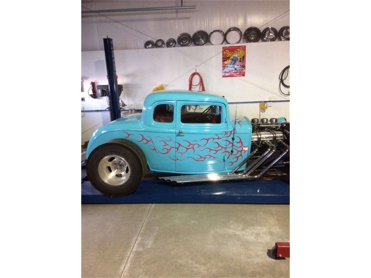 1932 ford 5-window coupe