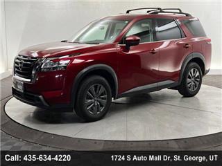 2022 Nissan Pathfinder sv