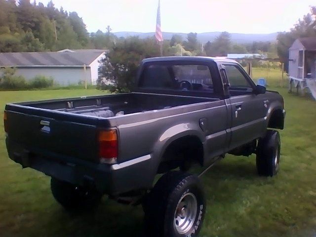 1989 mazda b-2600 4x4 lifted custom low miles only 49k orig
