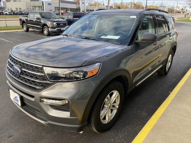 2022 ford explorer xlt