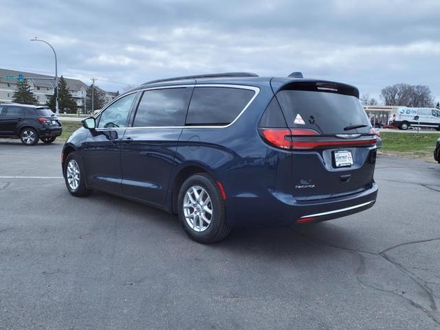2022 chrysler pacifica touring-l