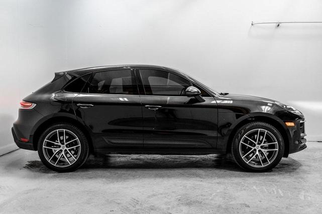 2023 porsche macan base (pdk)