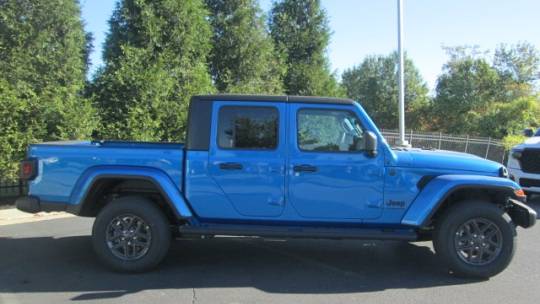 2024 Jeep Gladiator