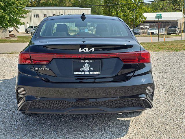 2023 kia forte lxs