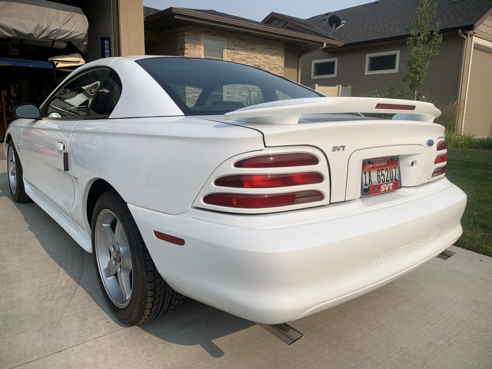 1995 ford mustang svt cobra r
