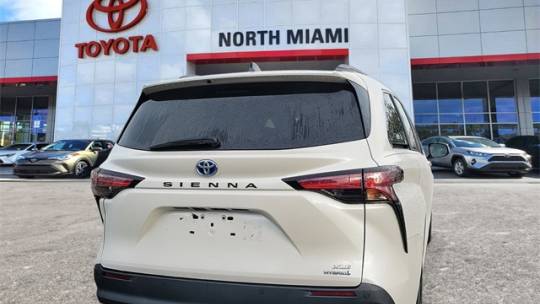 2021 Toyota Sienna