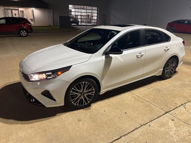 2022 kia forte gt-line