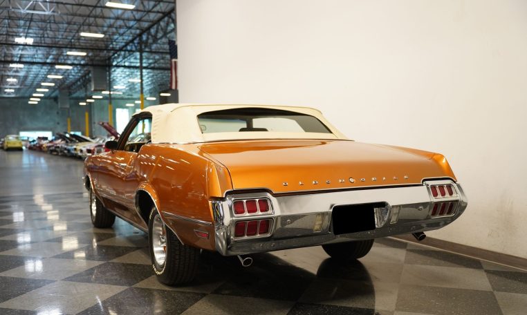 1972 oldsmobile cutlass supreme