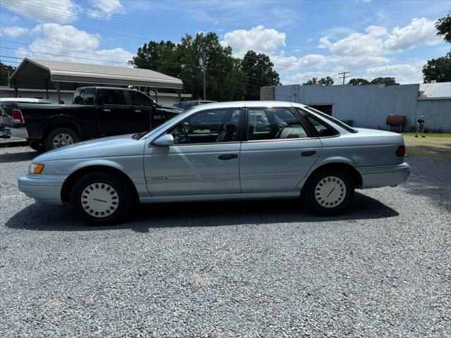 1993 ford taurus gl