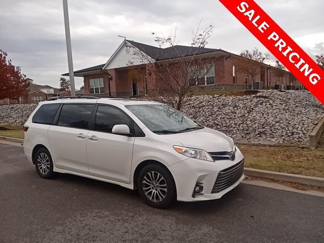 2018 toyota sienna xle