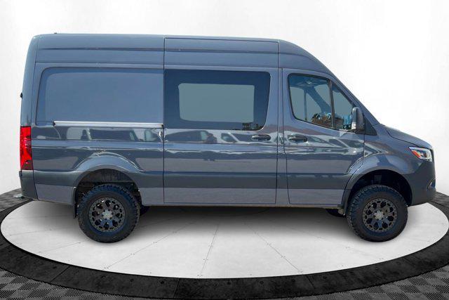 2023 mercedes-benz sprinter 2500 standard roof