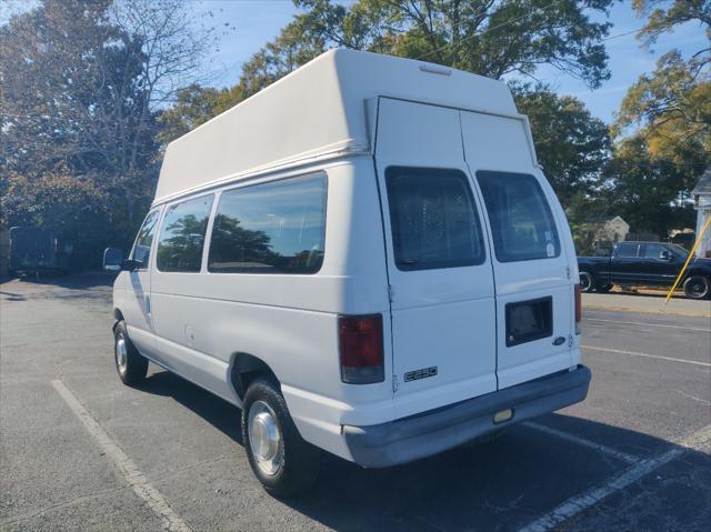 2005 ford e250 base