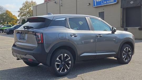 2025 Nissan Kicks