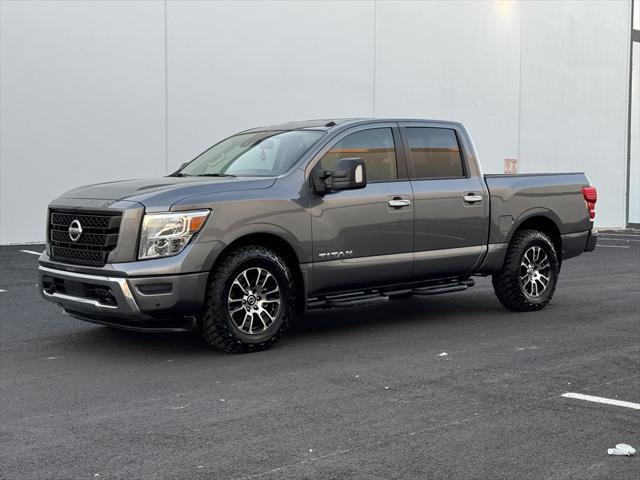 2021 nissan titan sv