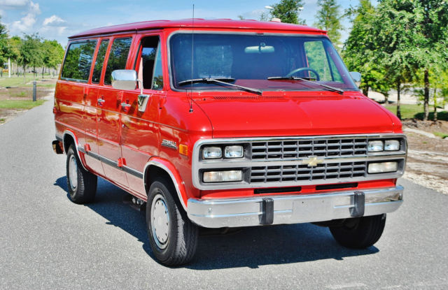 very rare 1 ton 1993 chevrolet g-30 beauville camper van 28043 miles must drive