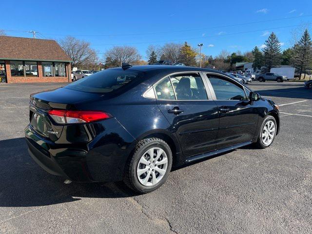 2024 toyota corolla hybrid le