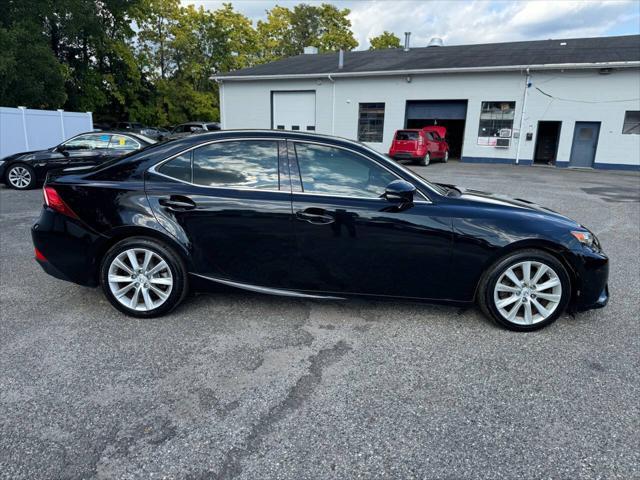2014 lexus is 250 base