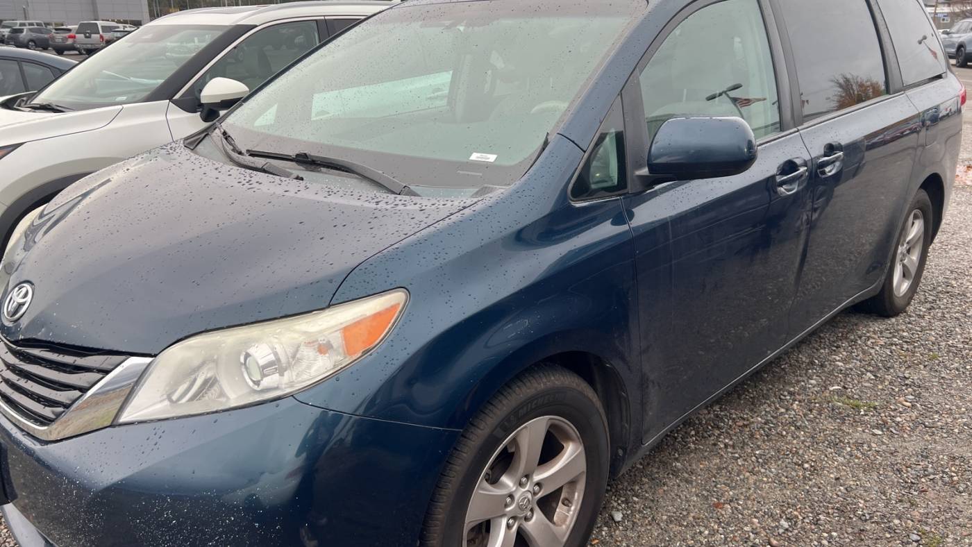 2012 toyota sienna