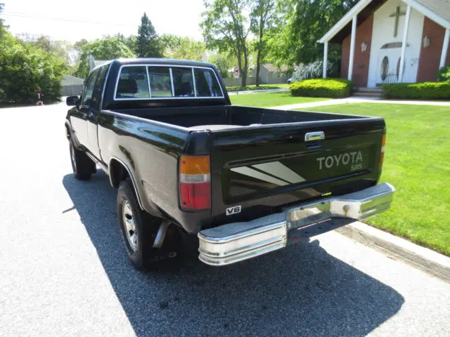1989 toyota sr 5 extra cab pickup 5 speed four wheel drive no reserve