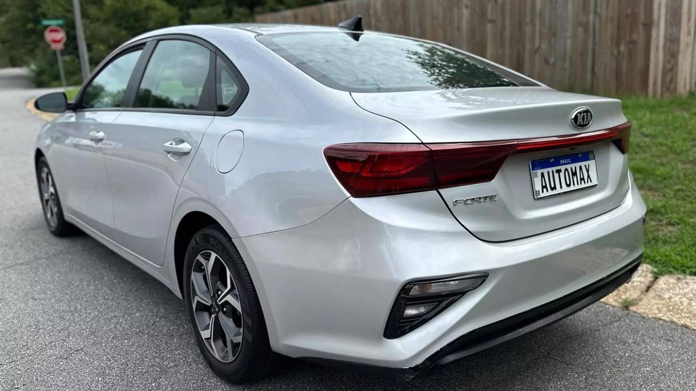 2021 kia forte lxs