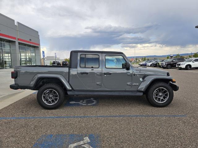2022 jeep gladiator overland