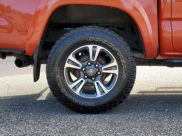 2017 toyota tacoma trd sport