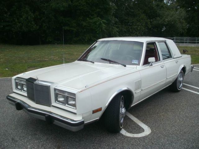 5th avenue loaded ac 318 v8 like dodge diplomat plymouth gran fury no reserve
