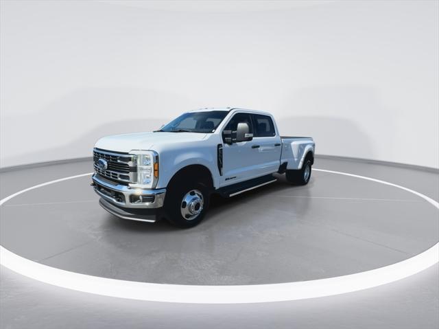 2023 ford f-350 xlt
