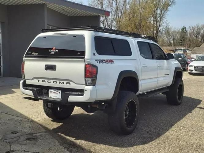 2016 toyota tacoma double cab trd off-road pickup 4d 5 ft in farmington, minnesota